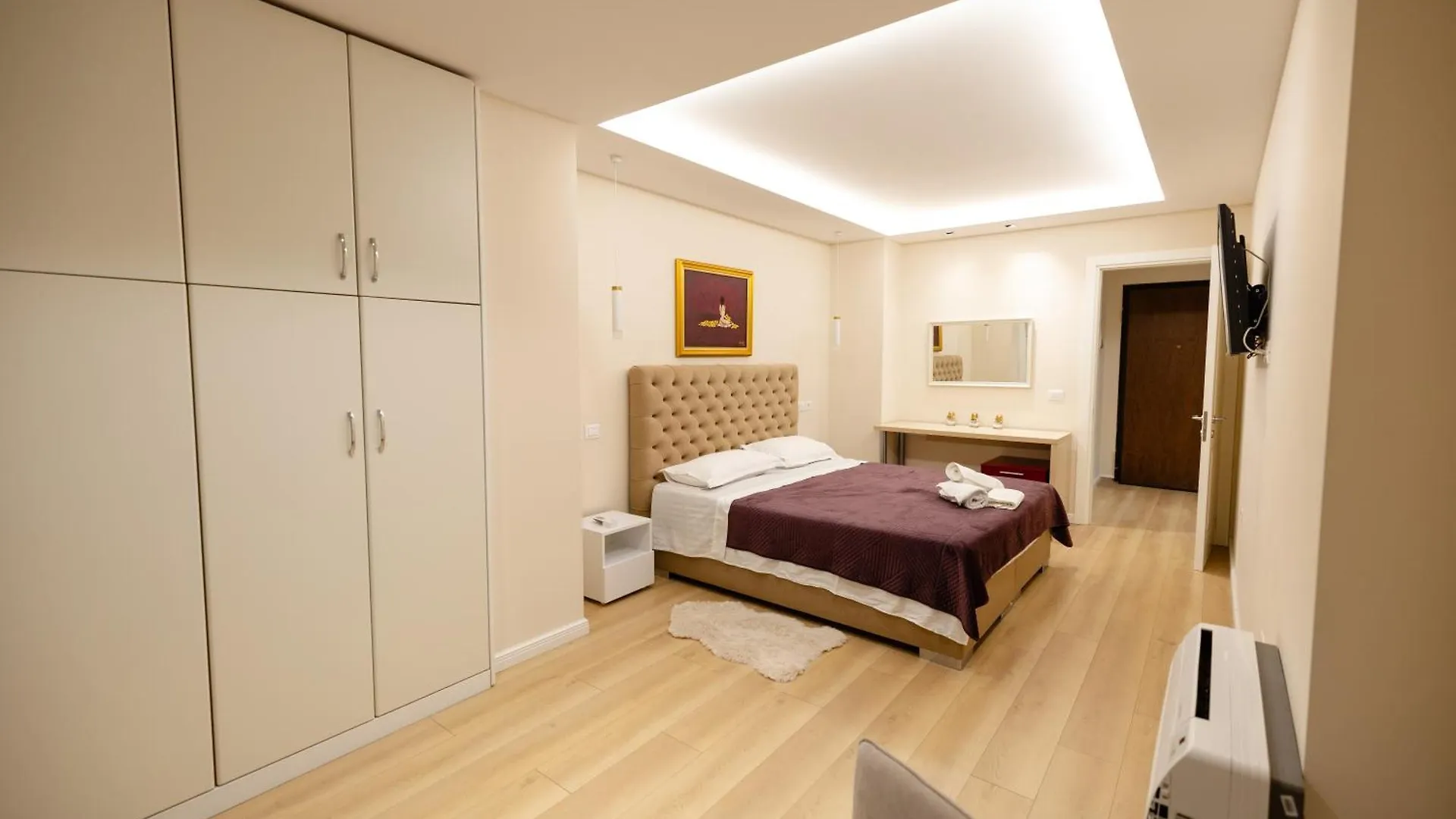 Luxury Center Observatori Apartment Tirana